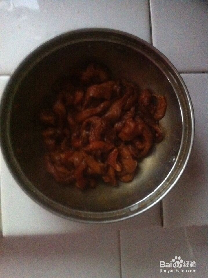 卷心菜怎样炒肉丝好吃