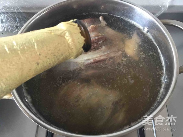 卤牛肉的家常做法