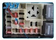 精艺精日行灯安装指南：[4]福特2010福克斯