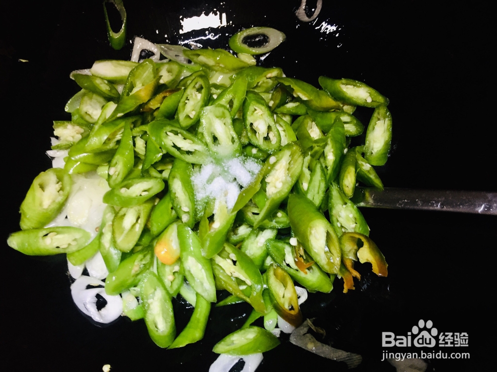 香浓的青椒炒虾河虾