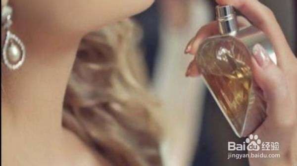怎么正确喷香水