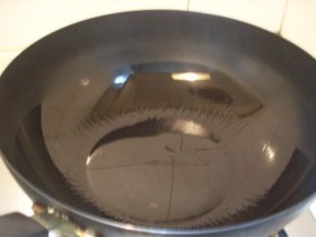 如何做油焖大虾?