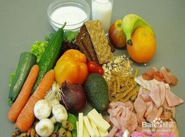 宝宝需要妈妈细心地照顾