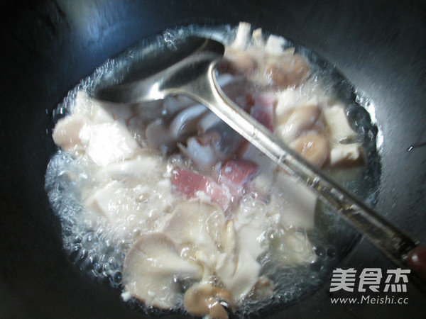 秀珍菇咸肉豆腐