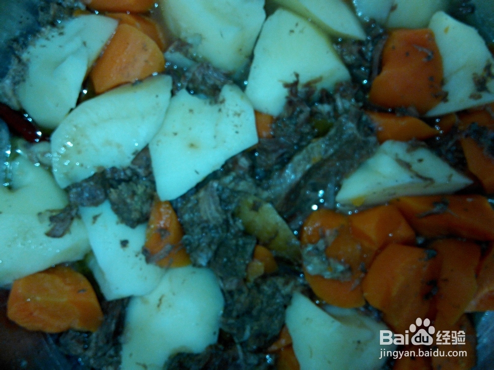 牛肉炖土豆胡萝卜