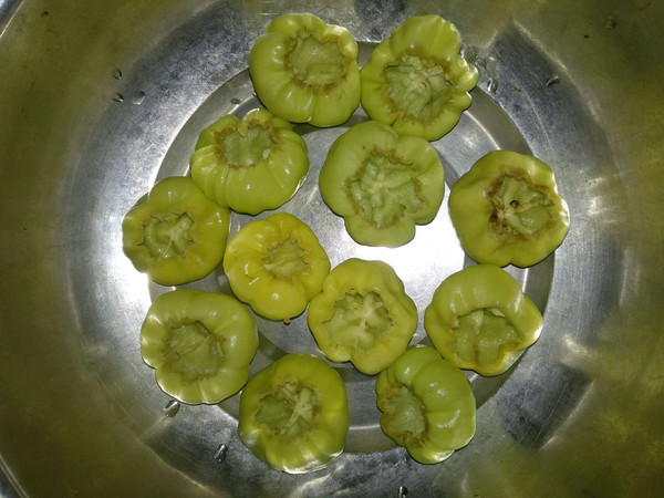 白玉灯笼椒酿肉