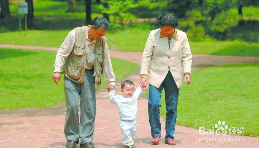 在大城市打拼，父母总让你回老家怎么办？