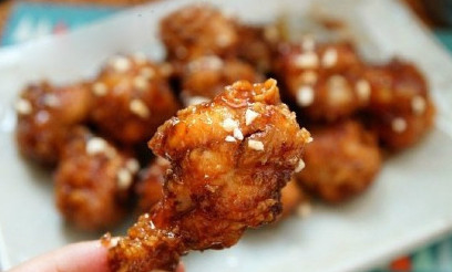 家常小吃校村炸鸡制作