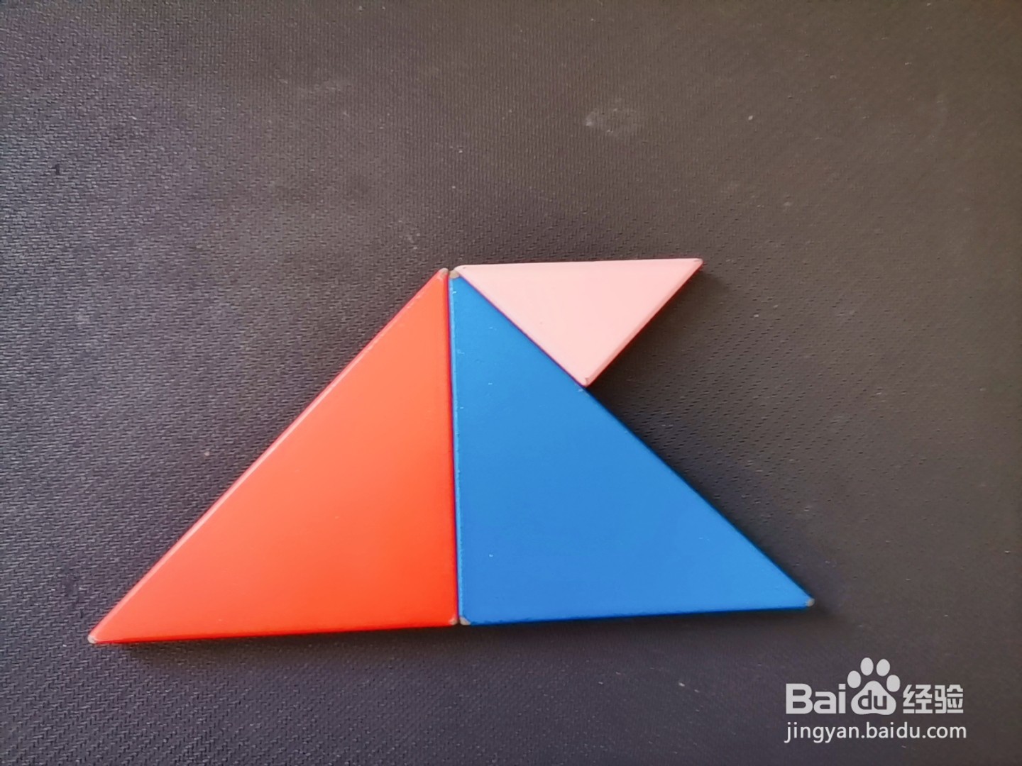 如何用七巧板拼一根蜡烛(4)