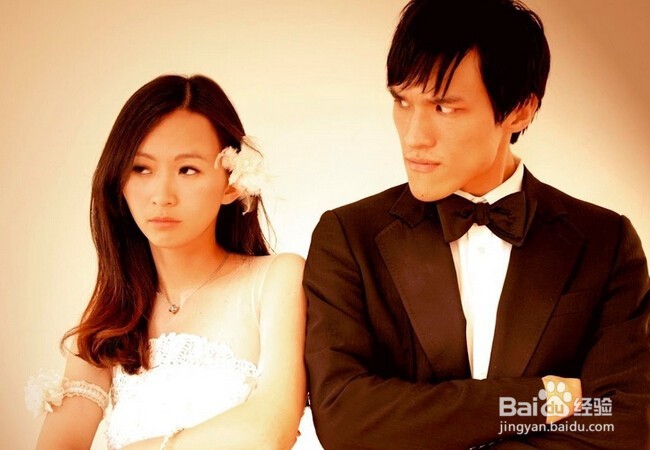 老公不离婚也不回家怎么办?