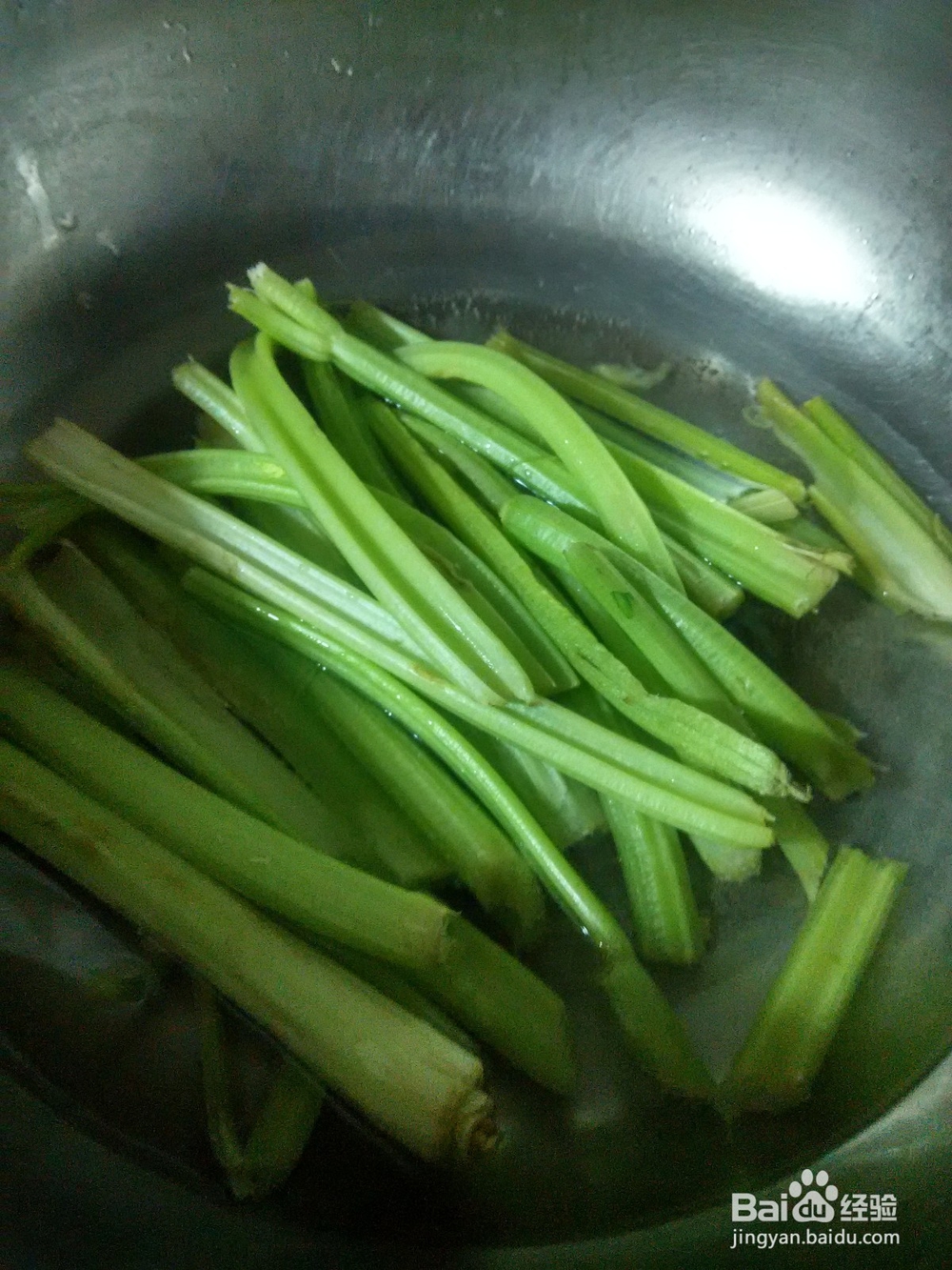 简单之芹菜拌花生