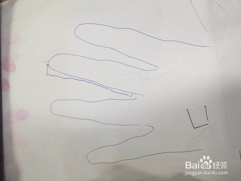 如何用橡皮泥捏手的模型