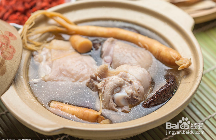 炖汤时，营养都在肉里，不在汤里