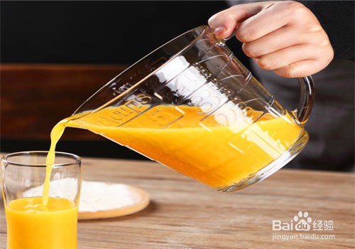 制作蛋糕需要的工具