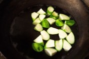蚝油肉片丝瓜--做法