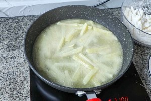自己在家做外酥里嫩的薯条
