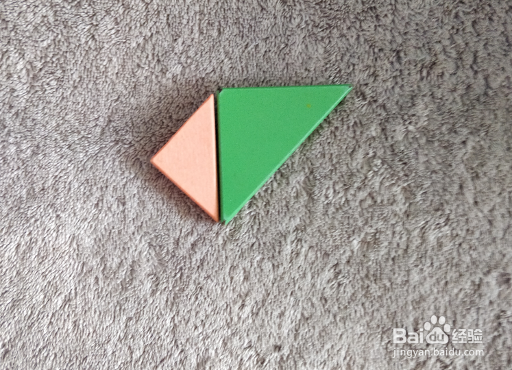 用七巧板怎样拼一条胖头鱼？