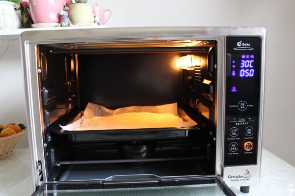 葱香肉松面包卷