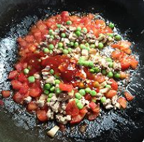 番茄豌豆肉酱意面