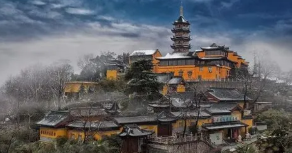 南朝四百八十寺 多少楼台烟雨中翻译是什么