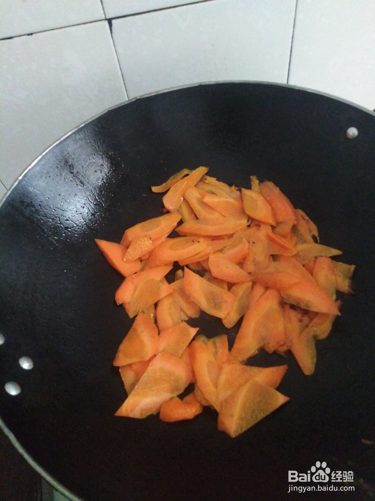 煎鸭蛋如何炒酸豆角