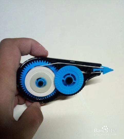 晨光修正带怎么修