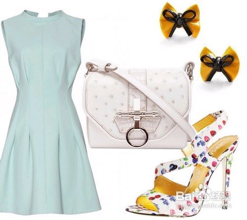 能让你看上去年轻十岁的服装搭配方法