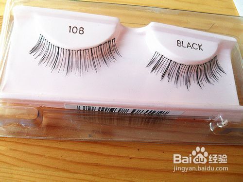 假睫毛的免洗清理方法