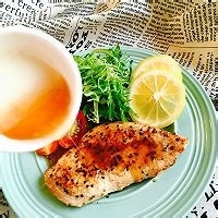 黑胡椒煎鸡排(芥末蜂蜜汁)的做法