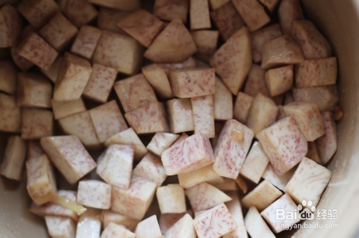 电饭锅也能让人惊喜不断——孜然香芋焖猪肉