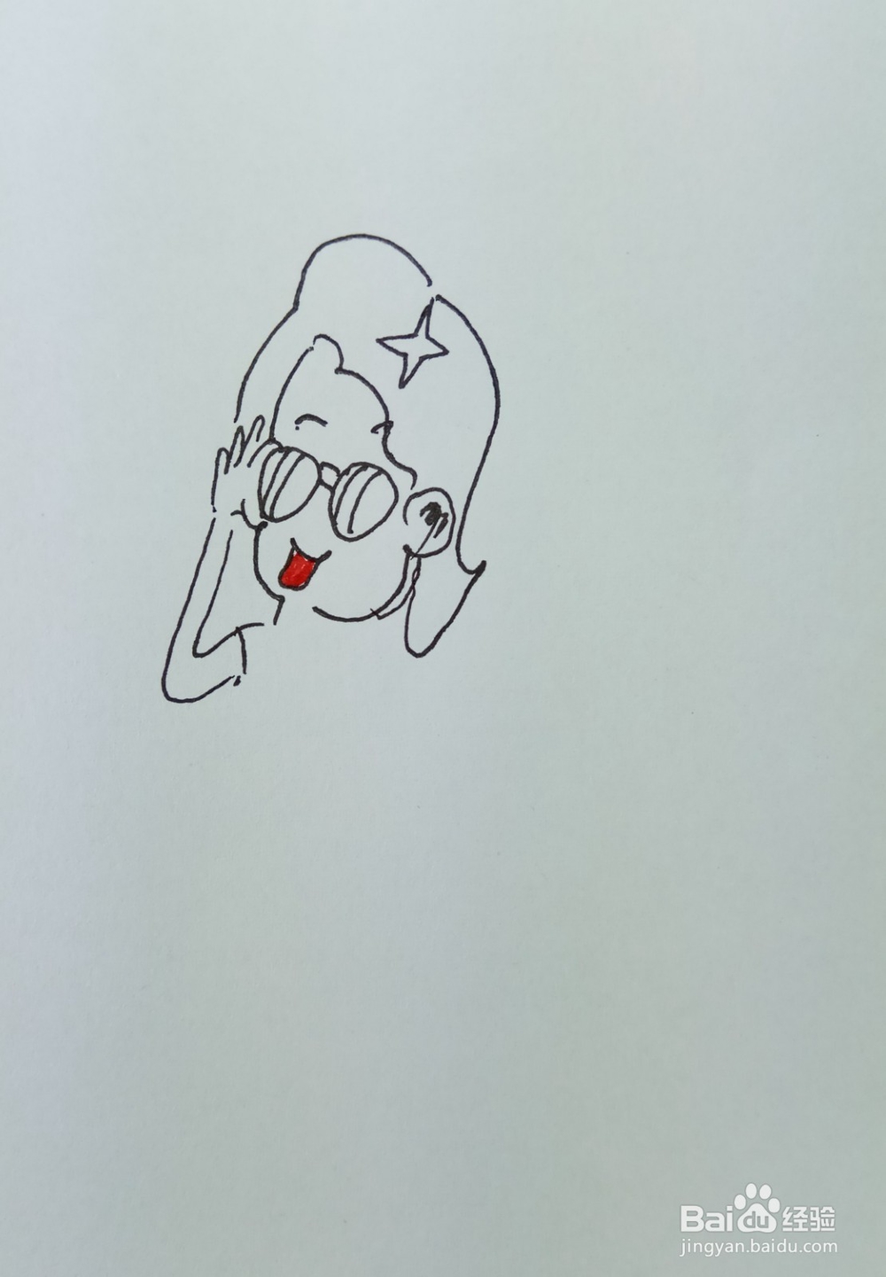 怎样画儿童简笔画“围裙妈妈戴眼镜”？