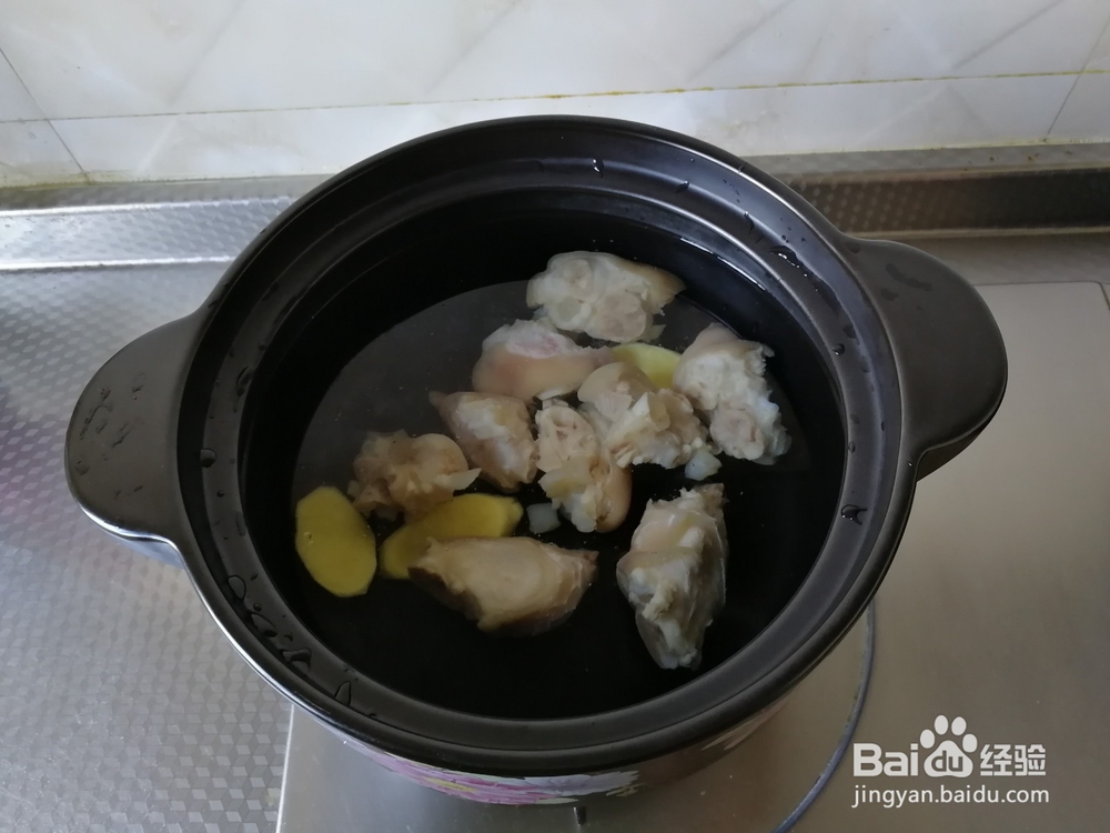 如何制作猪脚玉米汤