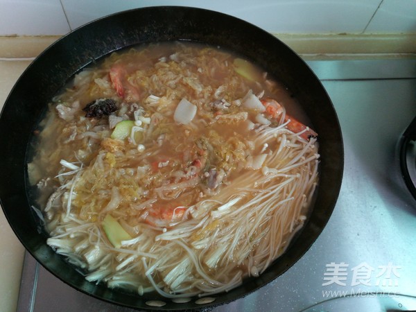 酸菜炖血肠的做法