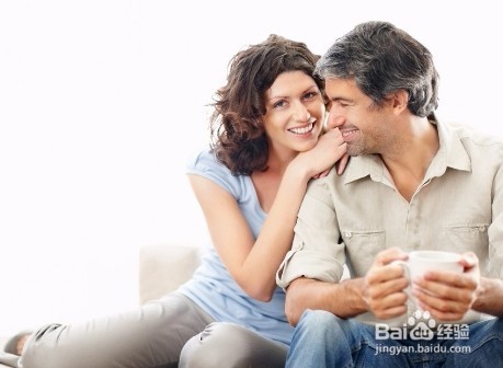 女朋友总是不许我接触太多异性应该怎么办?