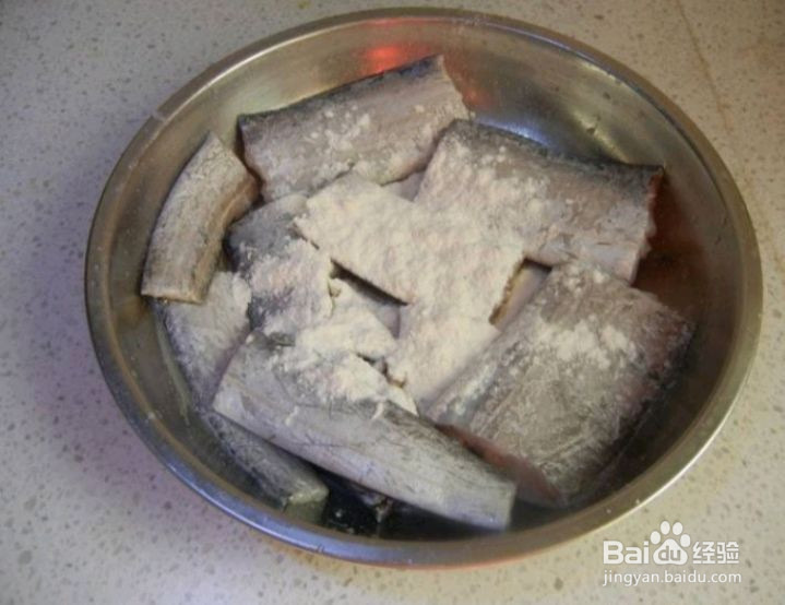 香酥带鱼的做法