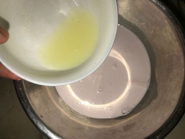 酸奶慕斯婚庆蛋糕