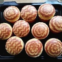 红曲拉花纸杯蛋糕