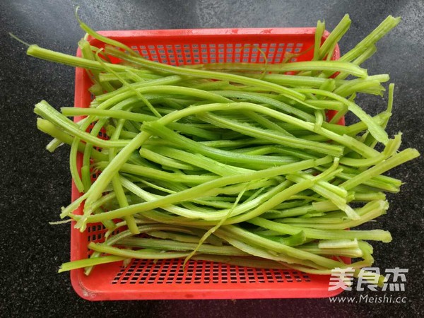 蒜香南瓜藤的做法