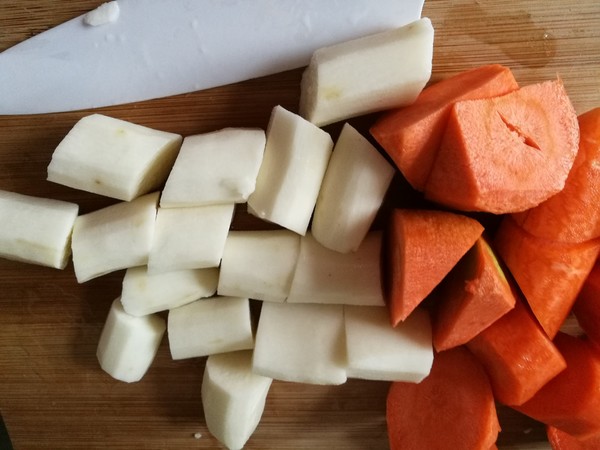 山药玉米排骨汤