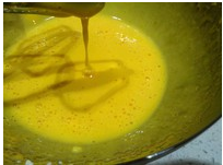 如何制作弹性十足分蛋海绵杯子蛋糕？