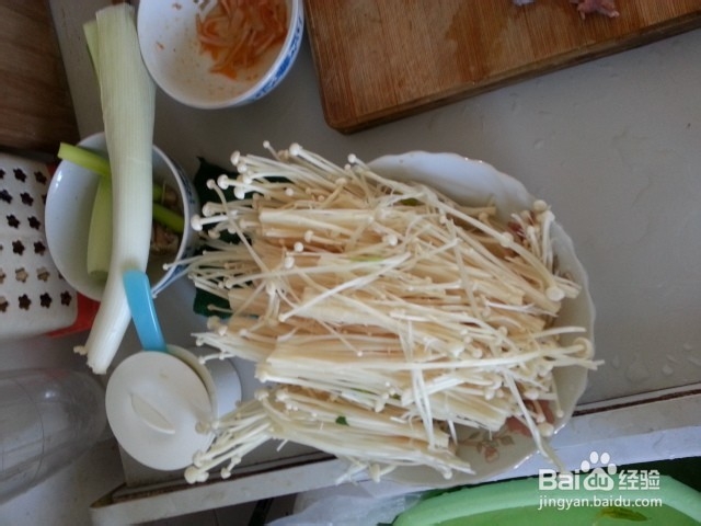 菠菜金针肉～一道很好吃的荤菜