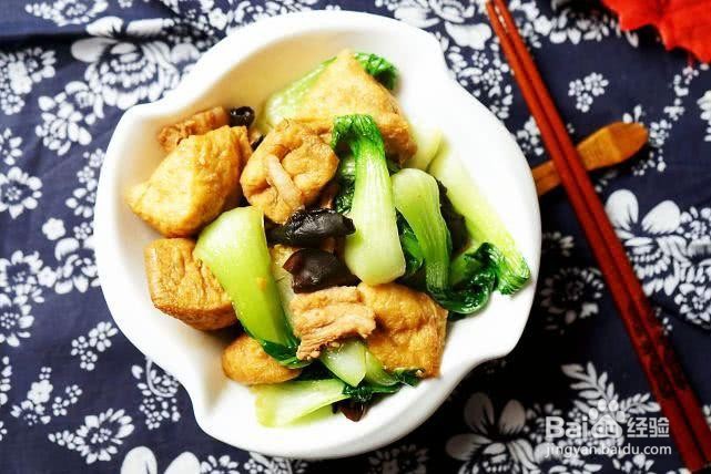 油豆腐炒肉片的家常做法