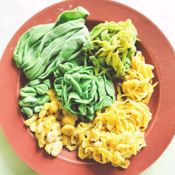 菠菜鸡蛋意大利面