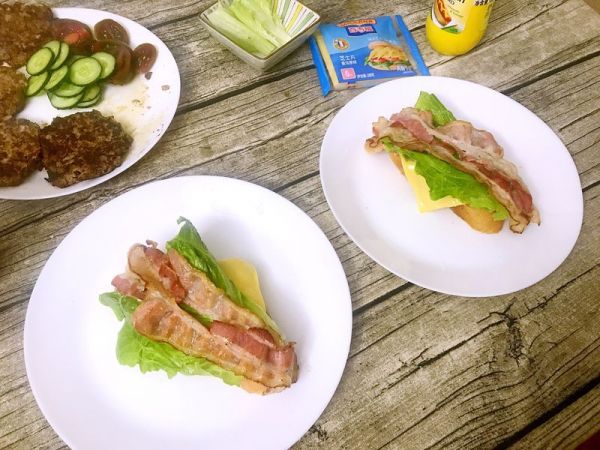 美式芥末芝士煎牛肉饼