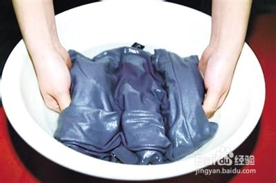 如何快速的清洗羽绒服