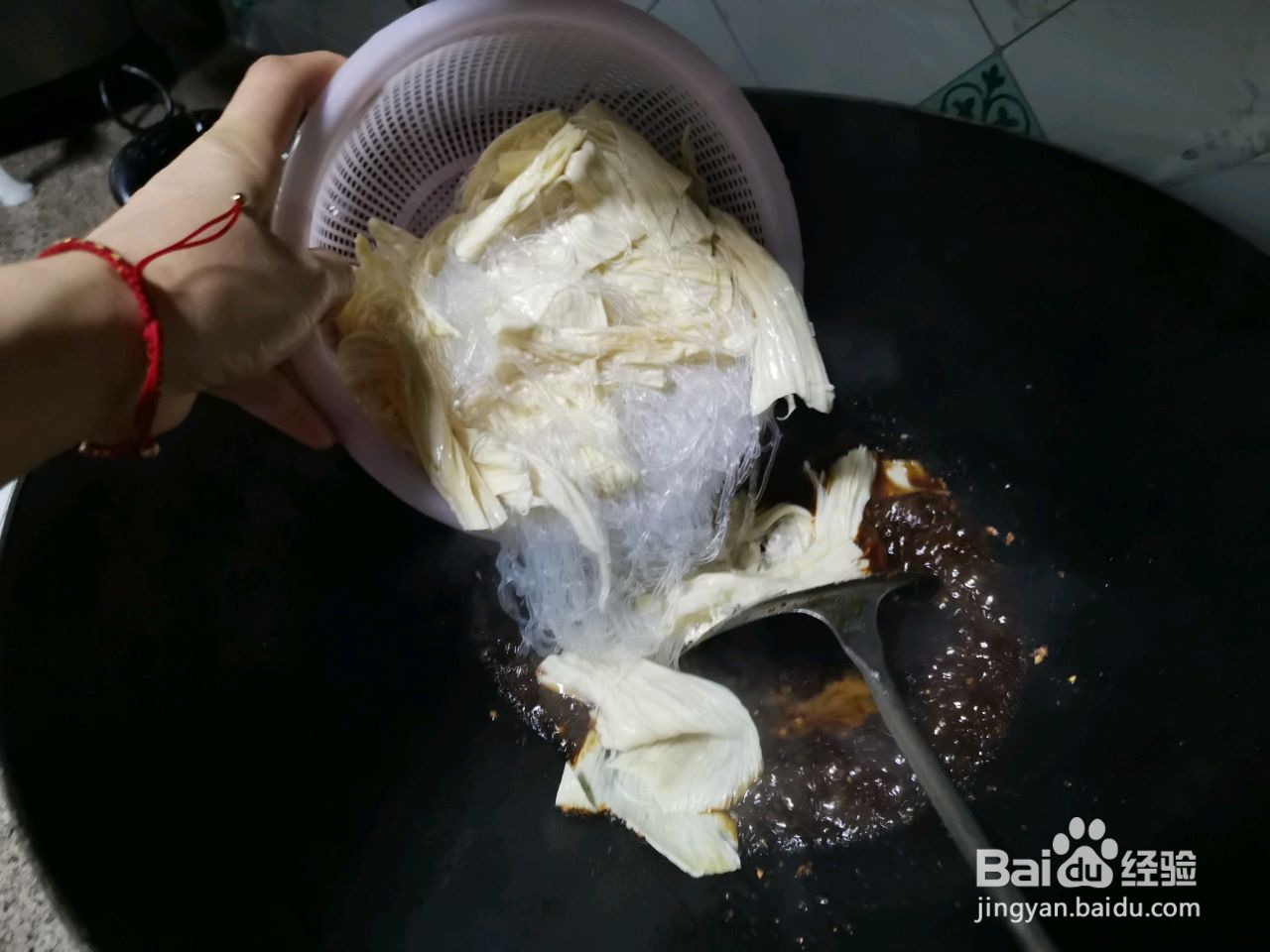 快手菜酸辣腐竹粉丝的做法