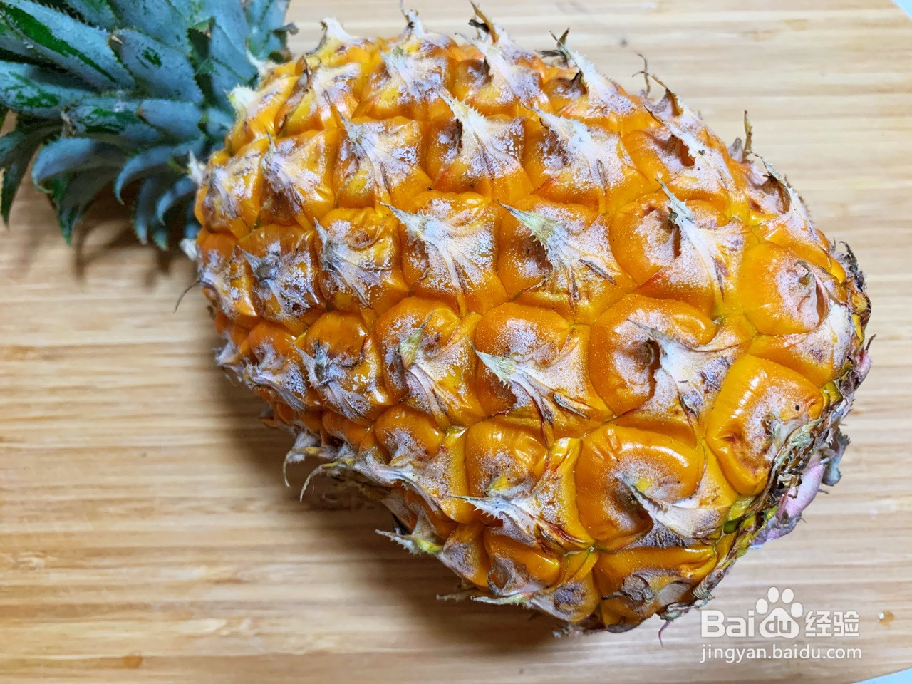 菠萝虾仁炒饭的做法