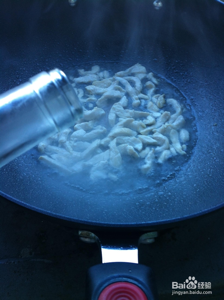 莴苣炒鸡脯肉——既营养又养眼的搭配！