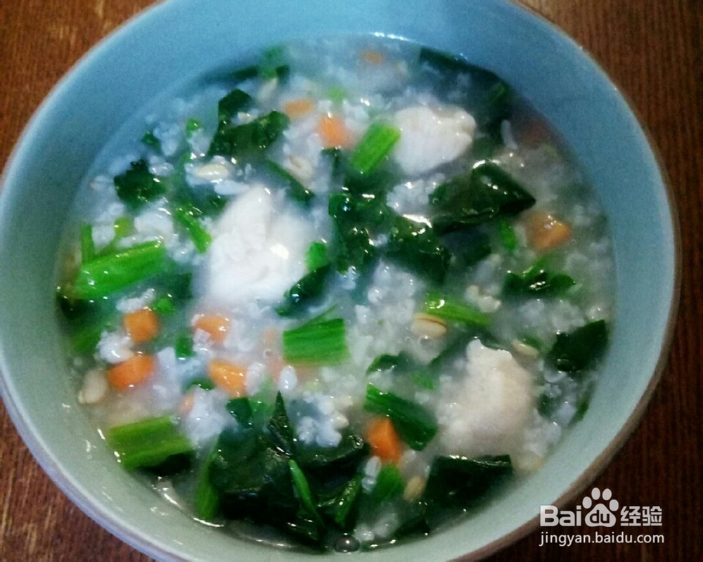 诱惑味蕾的胡萝卜鸡肉菠菜粥