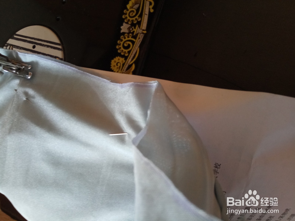 家用缝纫机遇到特别滑的面料跳针怎么办？